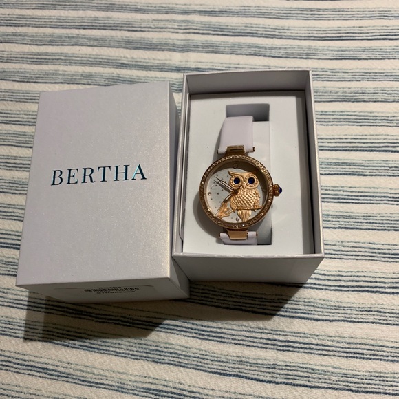 Bertha Wristwatch Rose Gold Owl Face